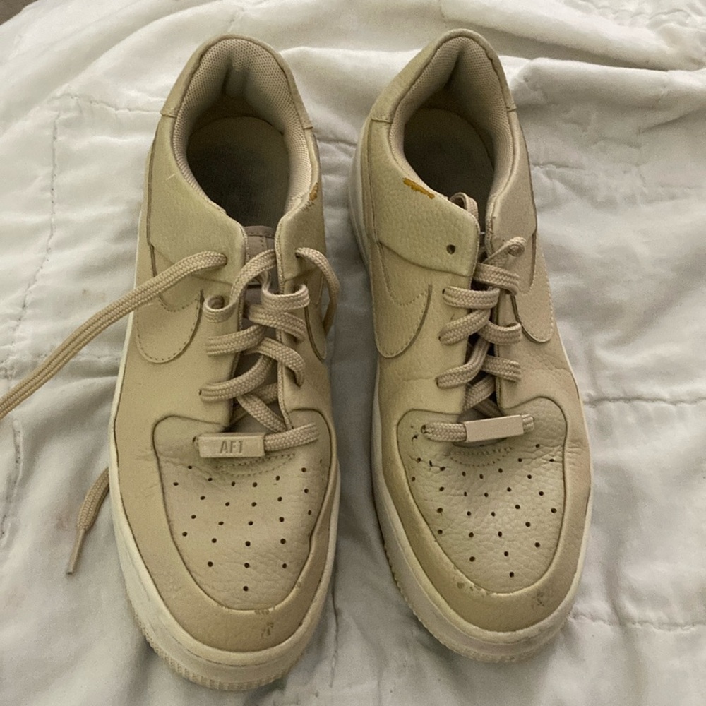 Nike cream colored